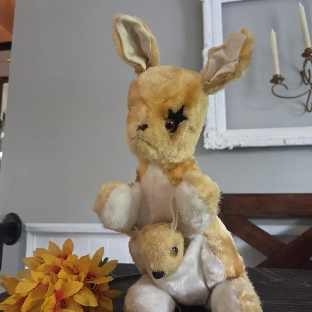 Vintage Master Industries Plush Stuffed 15” Kangaroo Baby Joey Finger Puppet